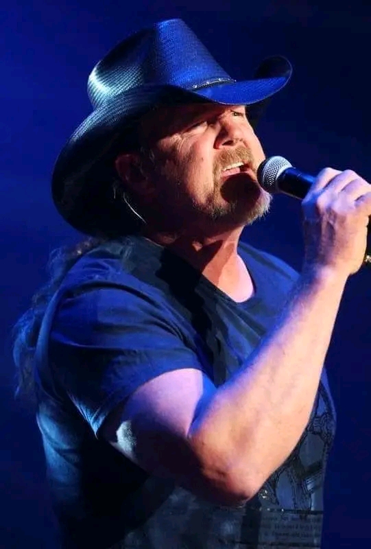 FABULOUS: Trace Adkins Rejected A Very Huge Offered