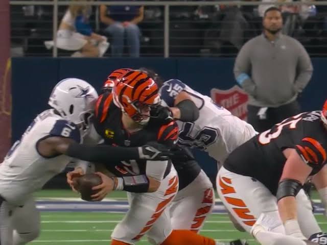 BREAKING; Joe Burrow’s obvious facemask violation is not penalised.