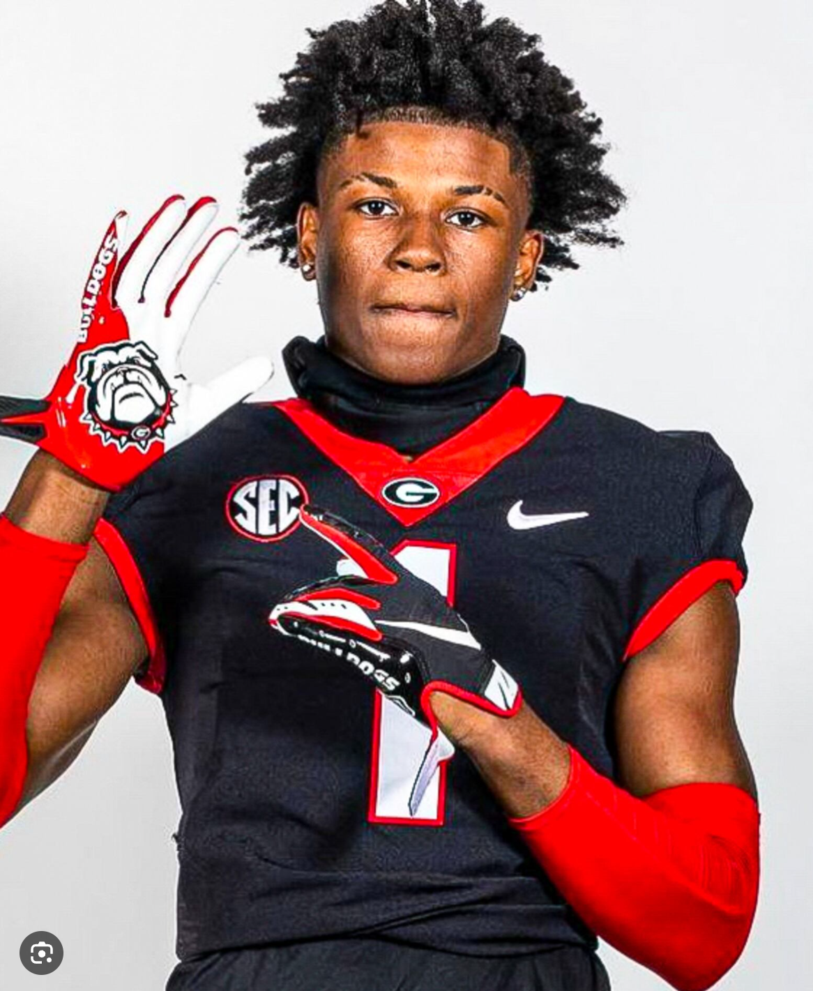 Georgia WR Nitro Tuggle Commits to Staying with Bulldogs Despite Challenges