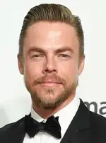 “Derek Hough Shares Emotional Ultrasound Photos, Fans Overjoyed by Heartfelt Moment”